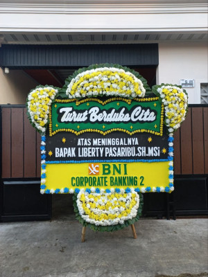 Papan Bunga Duka di Pasar Lama