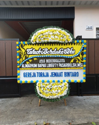 Papan Bunga Duka di Pasar Lama