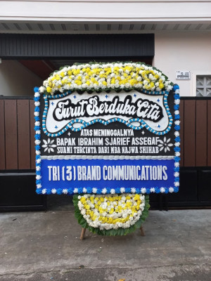 Papan Bunga Duka di Pasar Lama